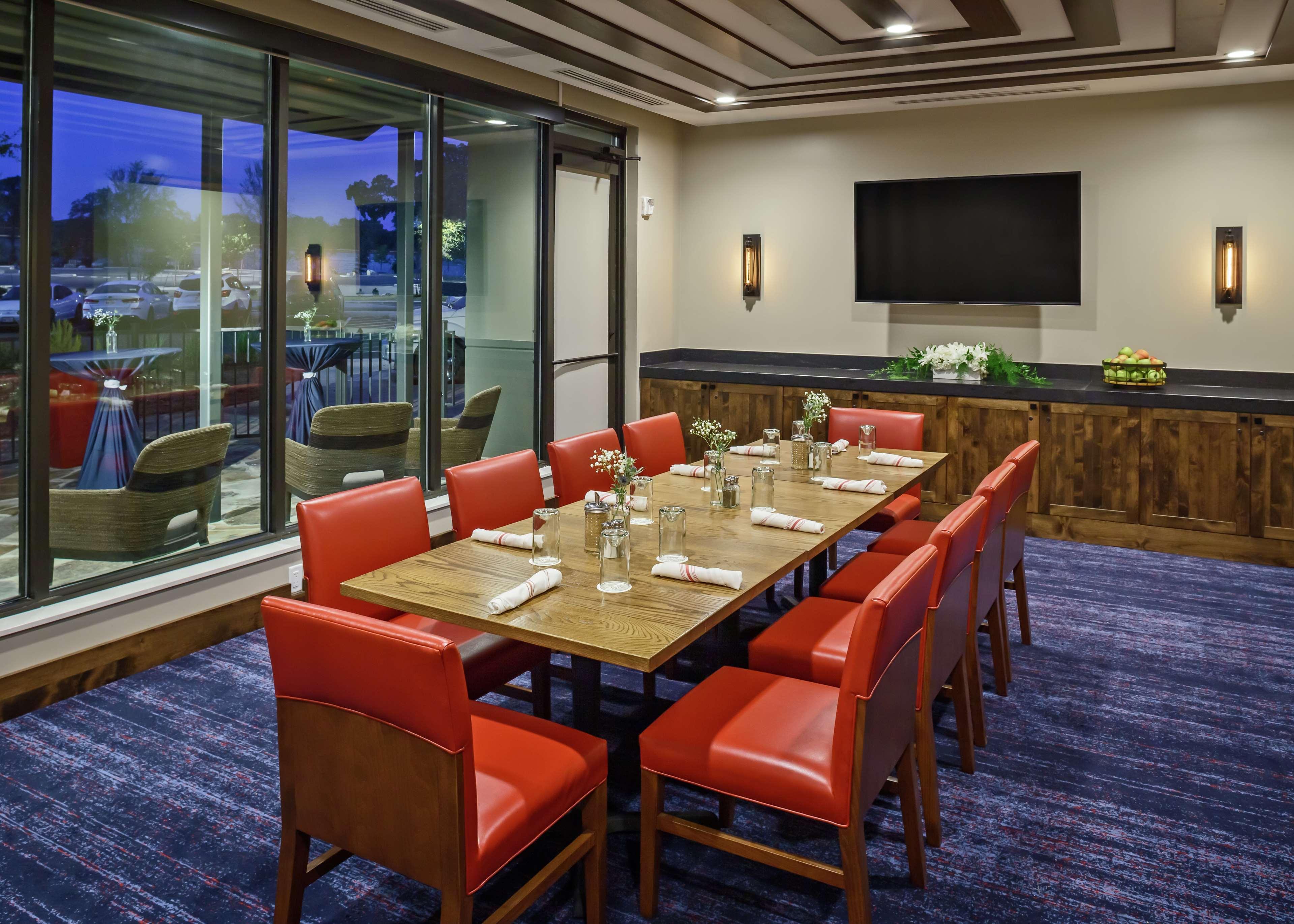 Hotel The Bevy Boerne, A Doubletree By Hilton