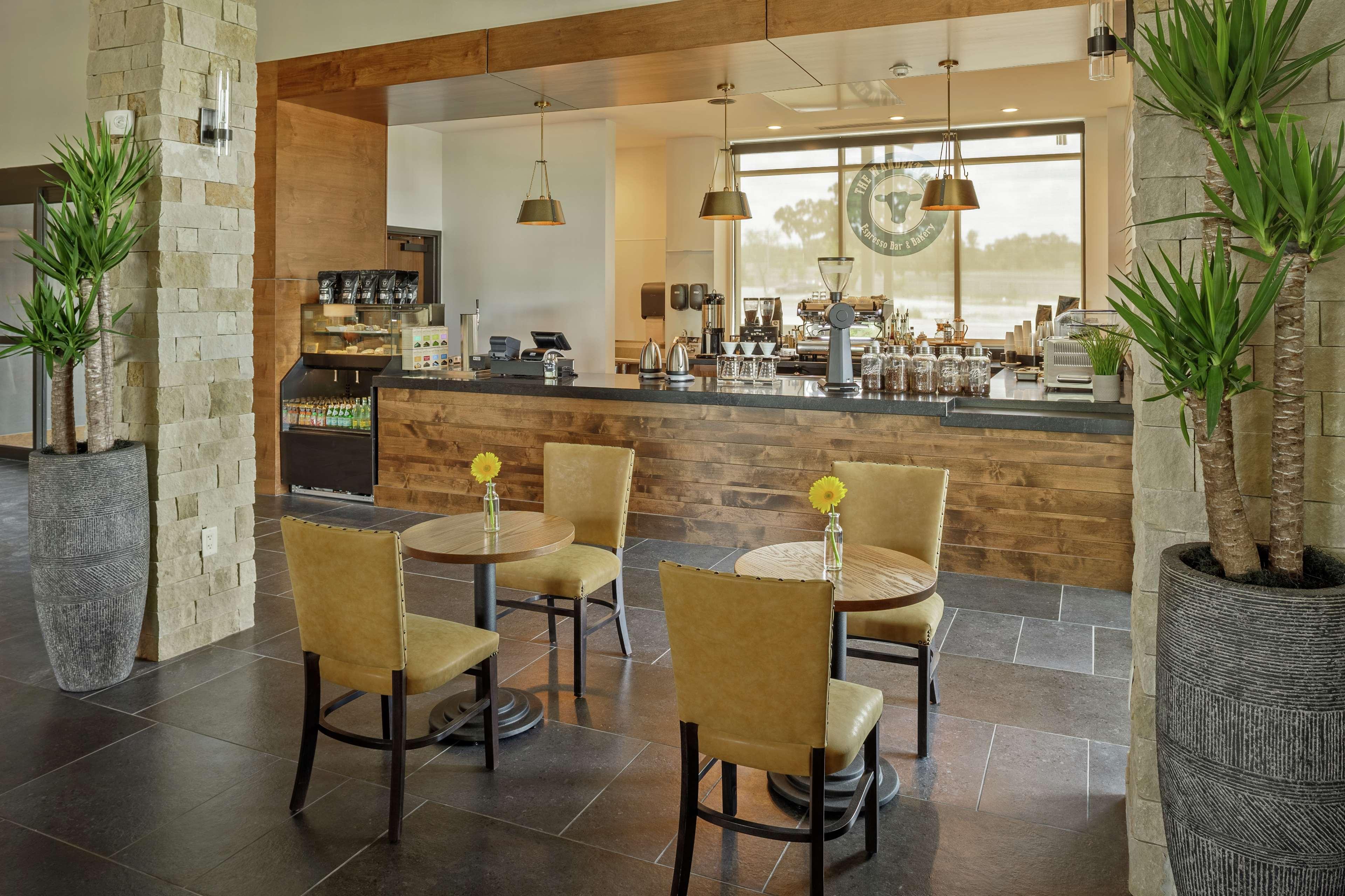 Hotel The Bevy Boerne, A Doubletree By Hilton